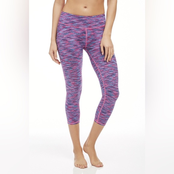 Fabletics Salar Capri Pop Pink Stripe - Picture 7 of 7